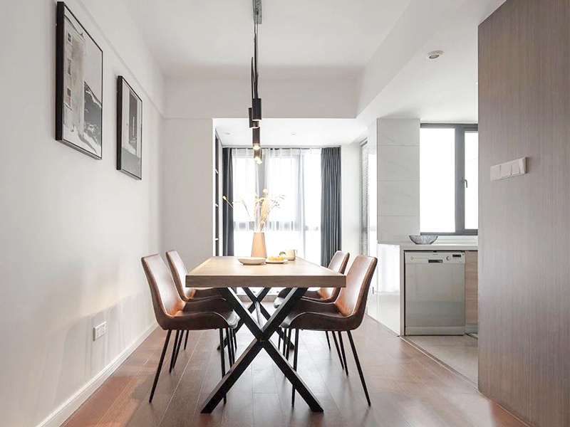 餐厅.jpg 餐厅.jpg